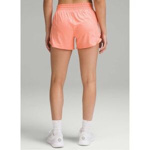 LULULEMON | Hotty Hot High-Rise Lined Short 4" in Sunny Coral, Size 6